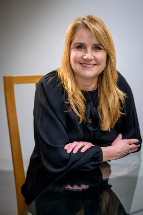 hls-por-126-d266 Co‑founder conflict specialist and author Jane Hales